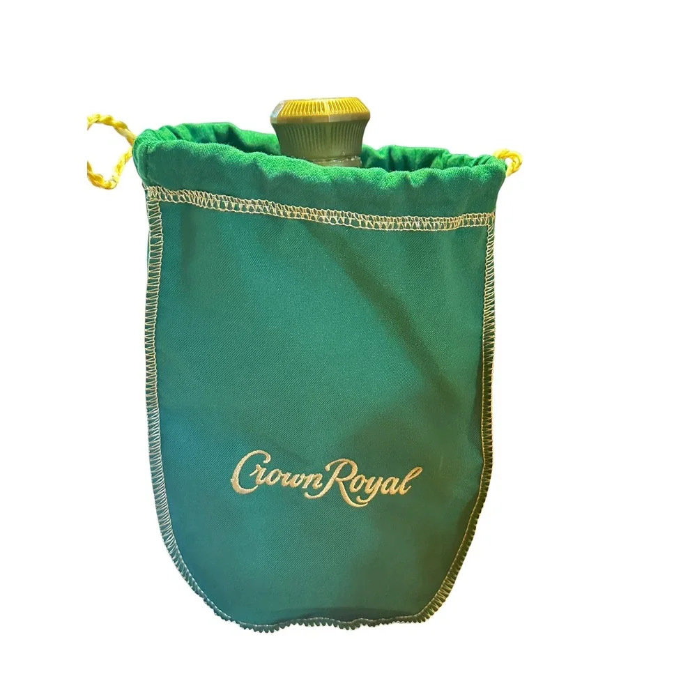 Crown Royal Regal Apple Empty Bottle 750ml Green Bag and Box Collector Set
